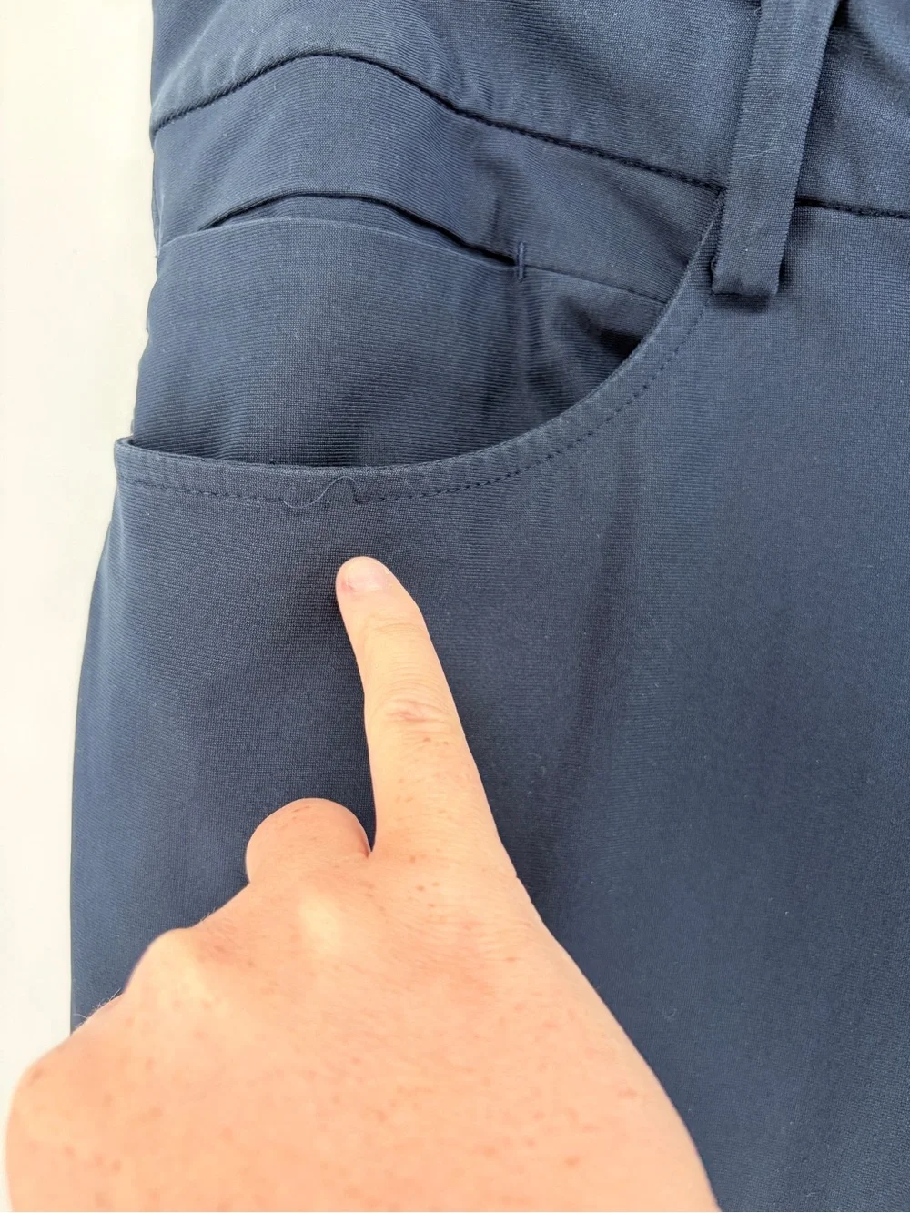 Lululemon ABC Pants Men's Navy Stretch Casual Pants Sz 36x33 **